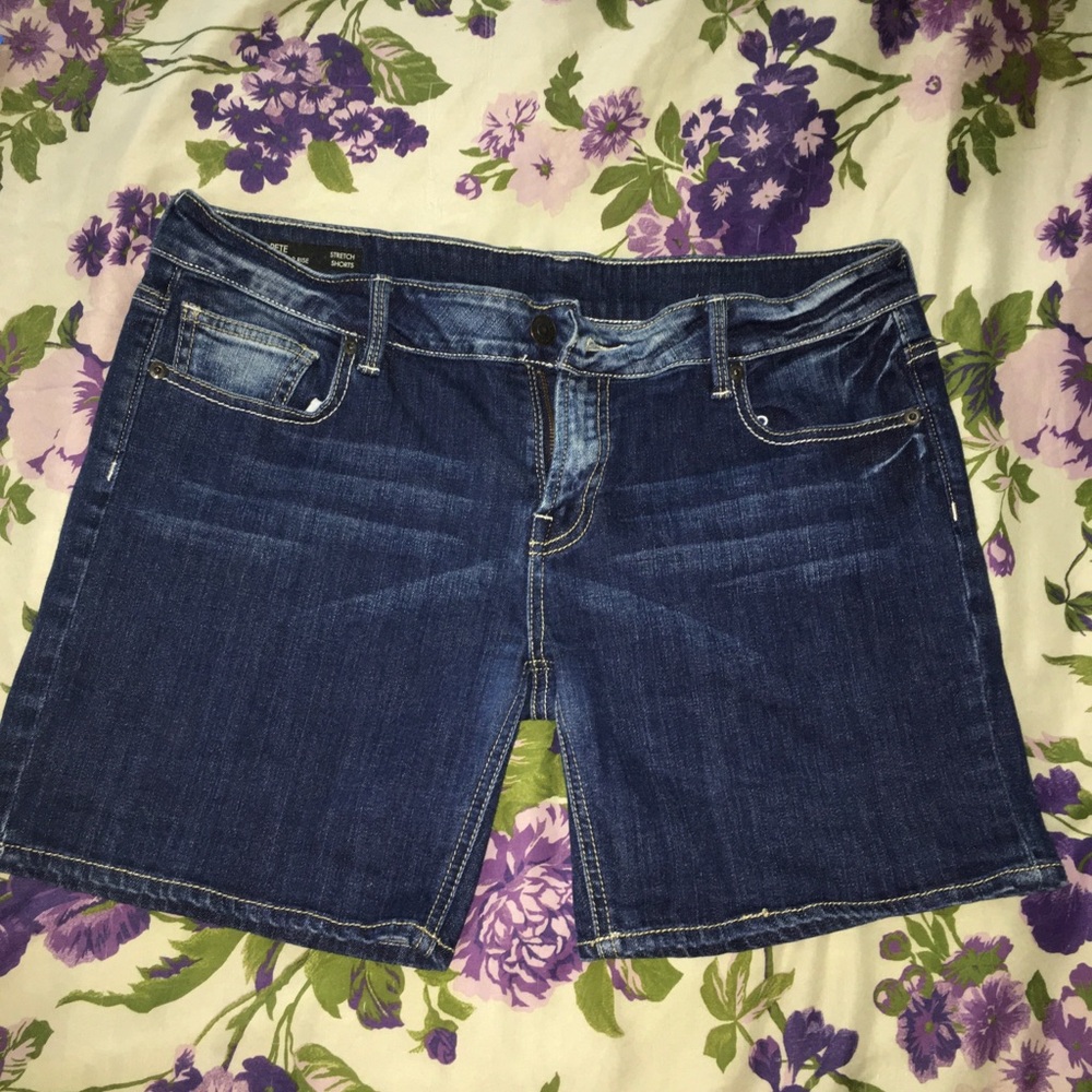 Semi- Light Washed Jean Shorts